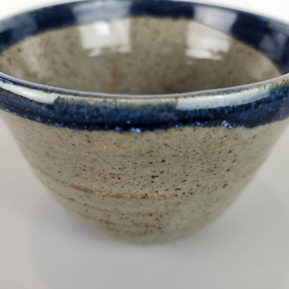 Vtg Signed Studio Pottery Bowl / Planter Pot - Picture 2 of 7